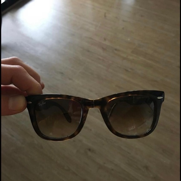 Ray-Ban Accessories - Ray Ban Wayfarer Foldable sunglasses